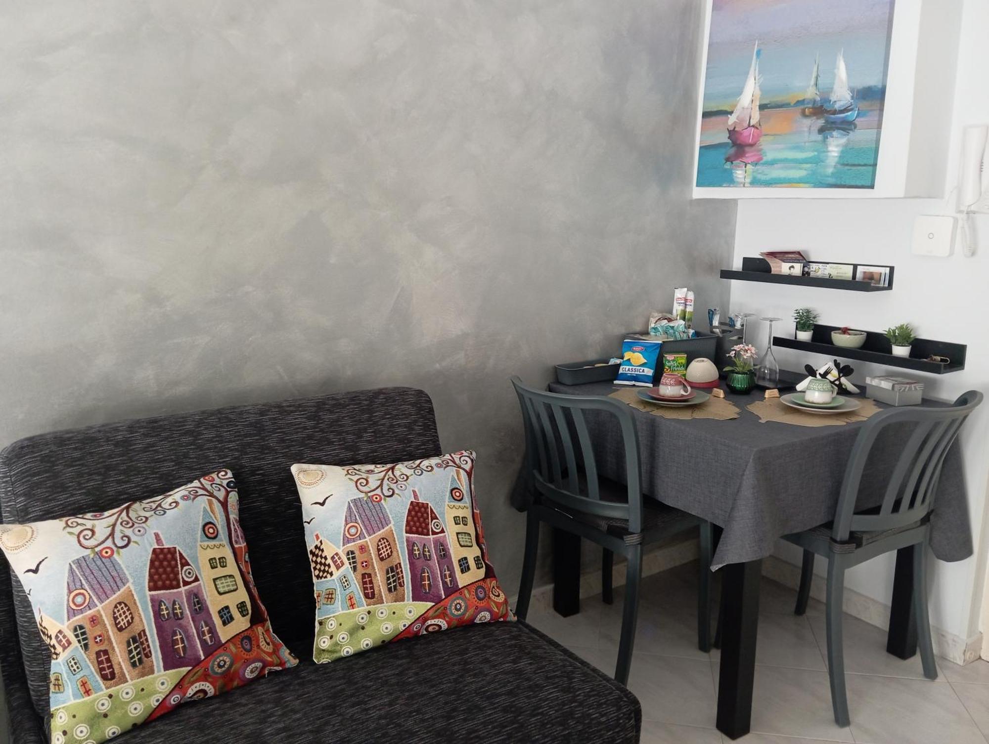 Casa Melo Bed & Breakfast Ciampino Bagian luar foto